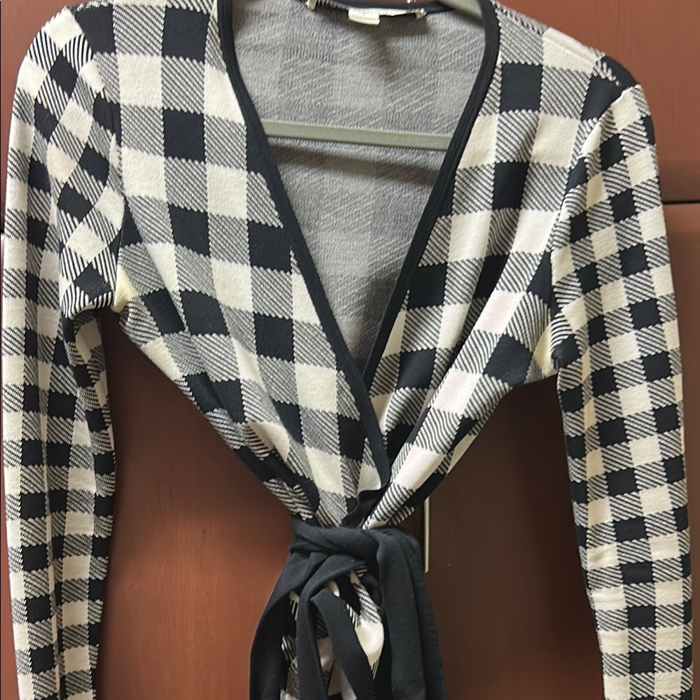 Diane Von Furstenberg Black and Cream Knit Cardigan